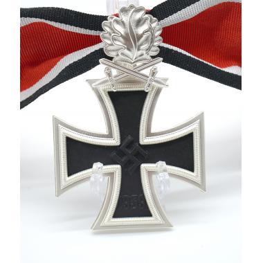 3-piece Knight's Cross with Oak Leaf and Swords