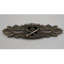 Close Combat Clasp in Bronze