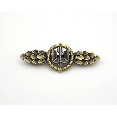 Long Range Day Fighter  Squadron Clasp in Bronze