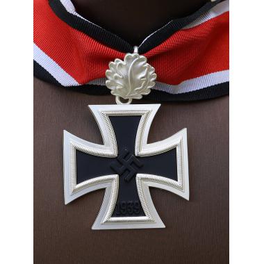 Knight's Cross with Oak Leaf
